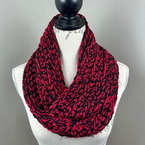 Crochet infinity scarf, black and red mix crochet scarf