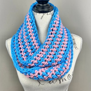 Infinity crochet scarf, blue pink striped crochet loop scarf