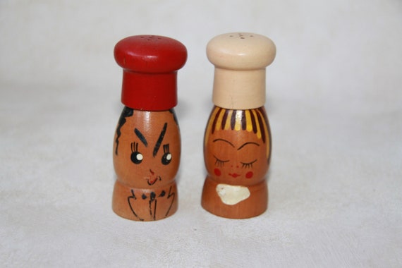 Wooden Salt and Pepper Shakers Novelty Salt and Pepper Shakers