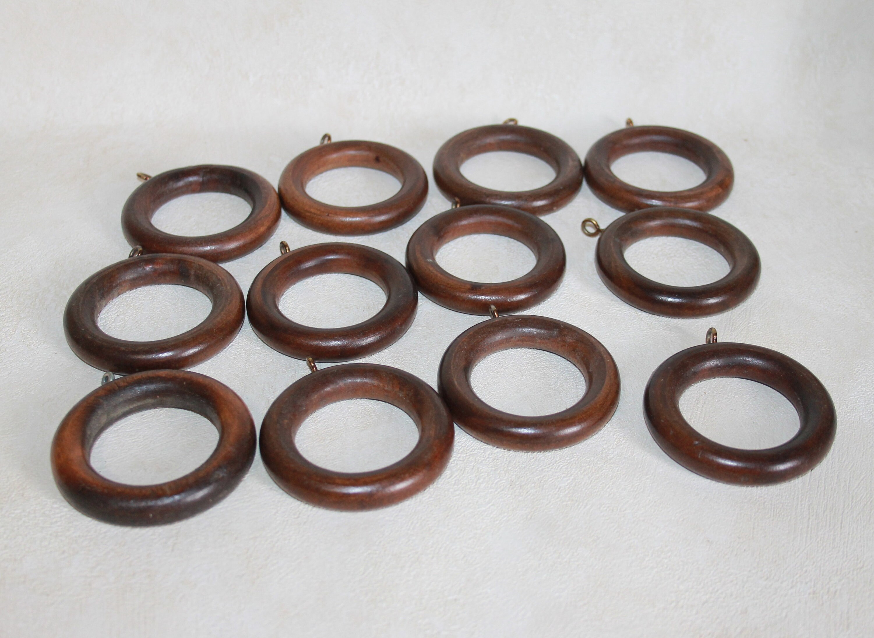 Wooden A colllection Victorian wooden curtain rings,gesso and brow 16 pcs.