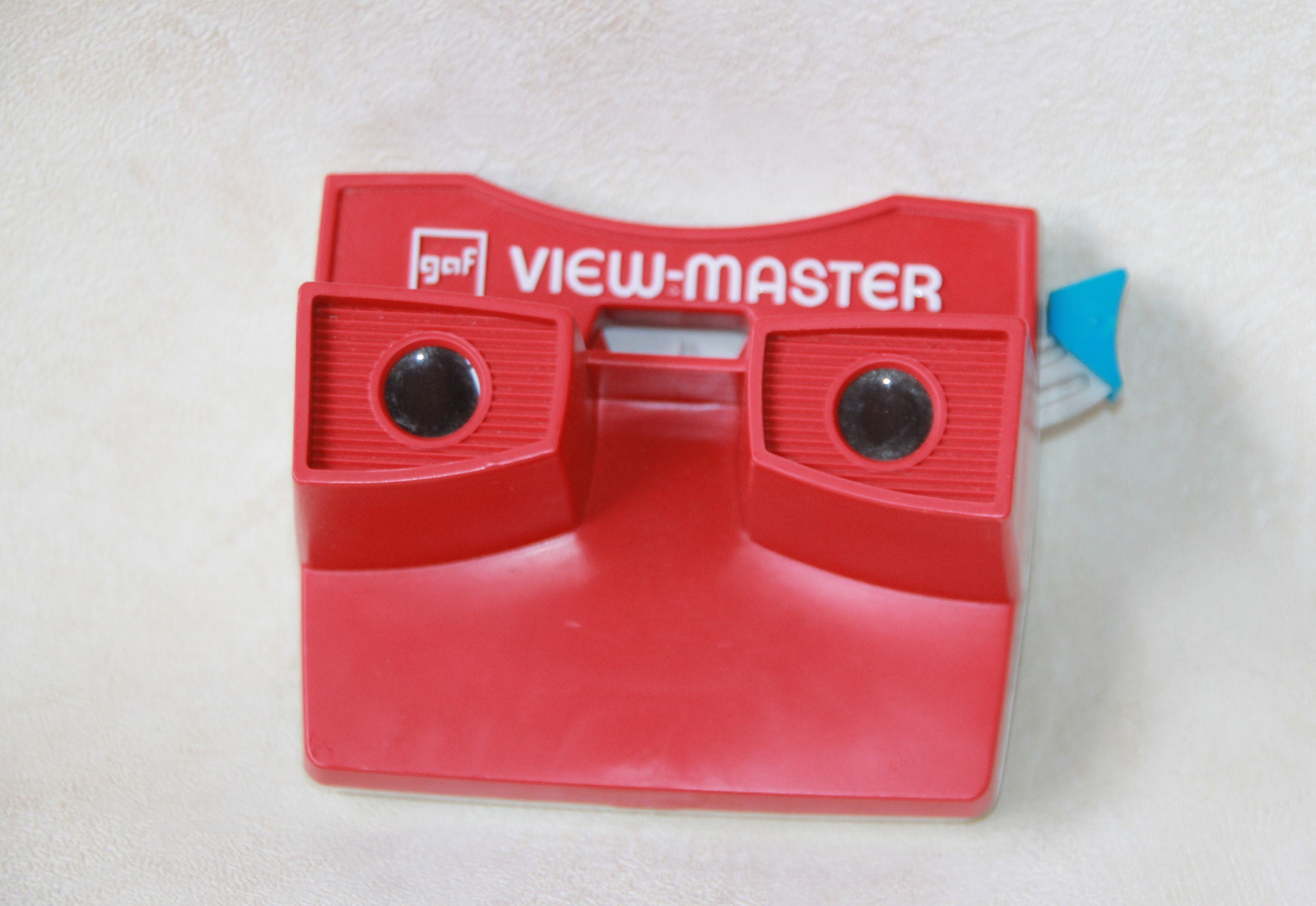 1970s Vintage Gaf View-Master Red White Viewer Toy USA - Vinty