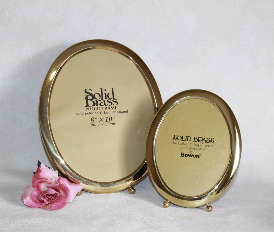 Pair of Brass Oval Desk Top Picture Frames Brass 8 X 10 Etsy