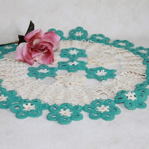 Vintage Crochet Doily - Turquoise, Pale Yellow and Off White -  Handmade Crocheted 14.5 Inch Round Doily
