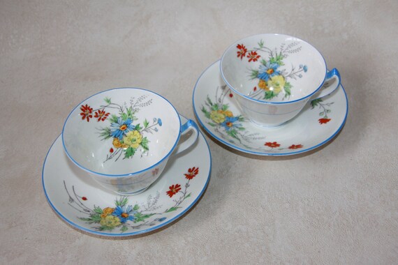 Bone china coffee or tea mugs, wildflowers design, set of 2