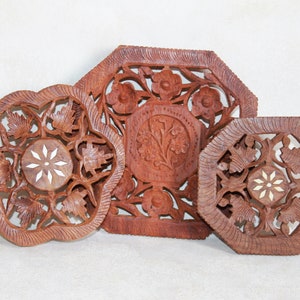 Vintage Carved Sheesham Wood Trivet - Footed Wood Hot Plate - Handmade Indian Rosewood Trivet Made in India