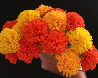 24 Marigolds Crepe Paper Flowers, Day of the Dead, Dia de Los Muertos, Mexican Flowers, Orange Yellow, Wedding, Cinco de Mayo, Paper Flowers