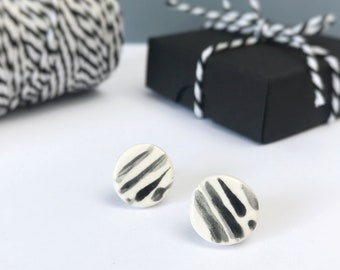 Black and white striped studs, Cute earrings, Sterling Silver, Birthday gift for her, Clay jewellery, Monochrome jewellery, Brush pattern