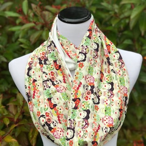 Skull Infinity Scarf Day of the Dead Scarf Skulls Frida Scarf Reversible Scarf Frida Scarf Ivory White Loop Circle Scarf for women teen girl