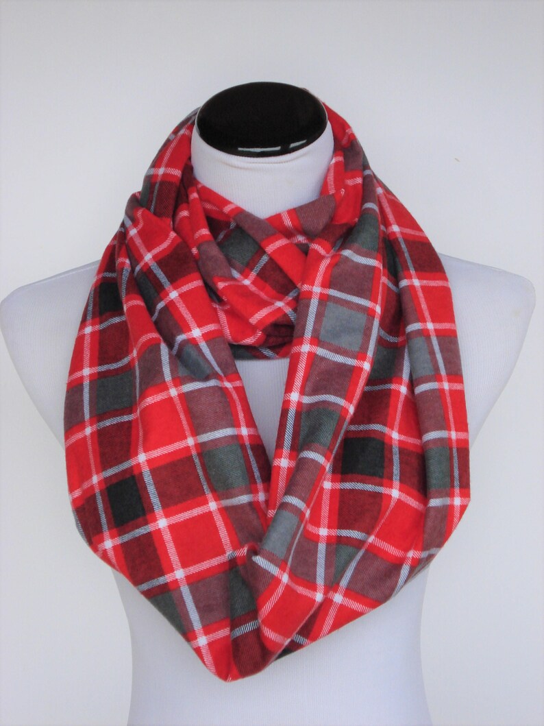 Plaid infinity scarf Christmas scarf red gray Buffalo plaids Etsy