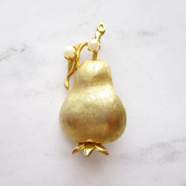 Vintage Pear Fruit Brooch Signed BROOKS Gold Tone Faux Pearl