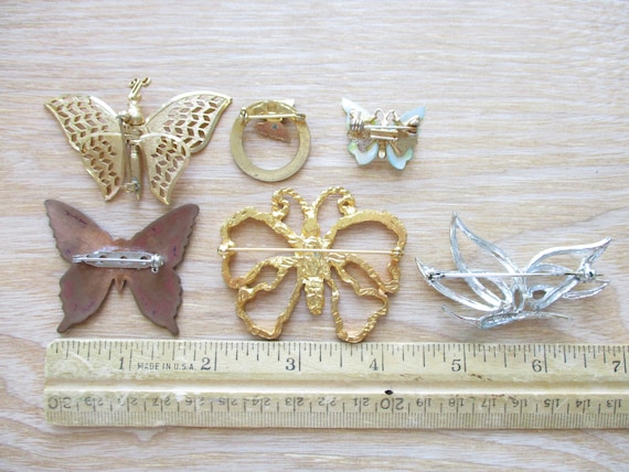 LOT Vintage Butterfly Brooches Gold Tone Mother o… - image 6