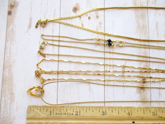 LOT Vintage Signed MONET Gold Tone Chain Necklace… - image 8