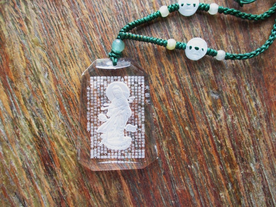 Vintage Chinese Pendant Etched Glass Great Compas… - image 1