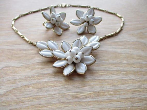 Vintage CORO White Flower Demi Parure Mid Century… - image 5
