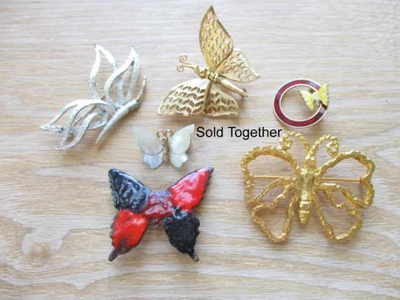 LOT Vintage Butterfly Brooches Gold Tone Mother o… - image 10