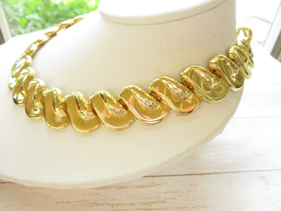 Vintage Gold Tone Choker Necklace Collar Statemen… - image 5