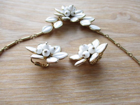 Vintage CORO White Flower Demi Parure Mid Century… - image 7