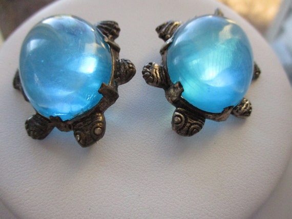 Vintage Pair 800 Silver Blue Lucite Turtle Brooch… - image 8