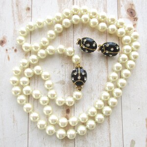 Vintage Black Enamel Rhinestone Ladybug Jewelry Set | 90s Bug Brooch & Earrings | Faux Pearl Necklace