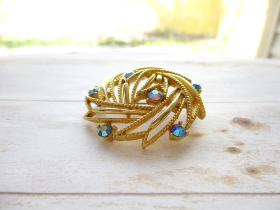 Vintage Signed LISNER Blue AB Rhinestone Gold Ton… - image 7