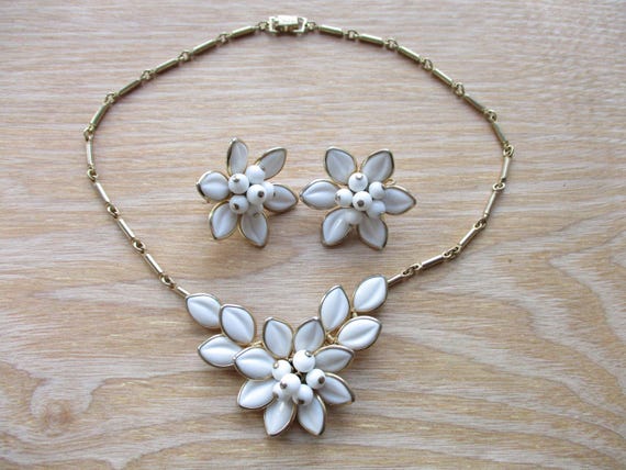 Vintage CORO White Flower Demi Parure Mid Century… - image 2