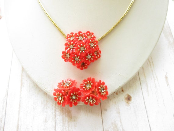 Vintage Red Lucite Flower Brooch Pendant Clip On … - image 2