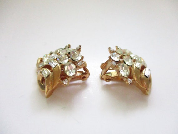 Vintage COROCRAFT Crystal Rhinestone Gold Tone Cl… - image 4