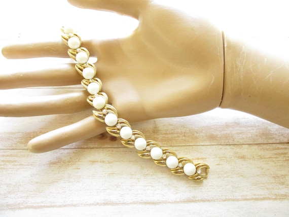 Vintage Crown Trifari Bracelet Gold Tone White Gl… - image 1