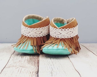 Baby Boots, Baby Fringe Booties, Turquoise Baby Booties, Shabby Chic, Baby Western Boots, Cowgirl Boots, Fringe Booties, Baby moccasin boots