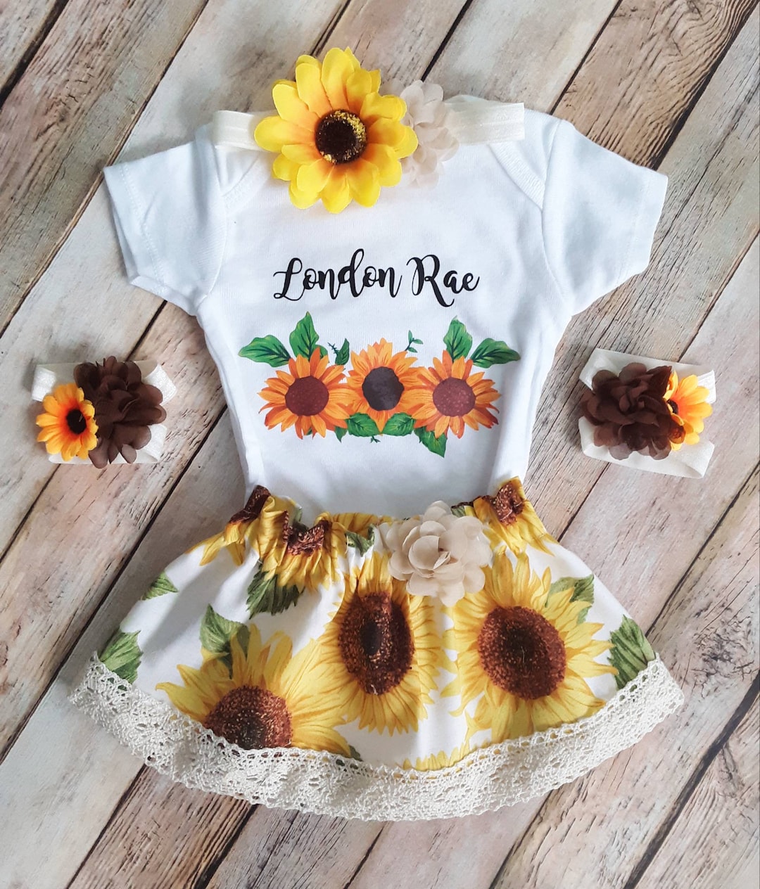 outfit white sunflower romper
