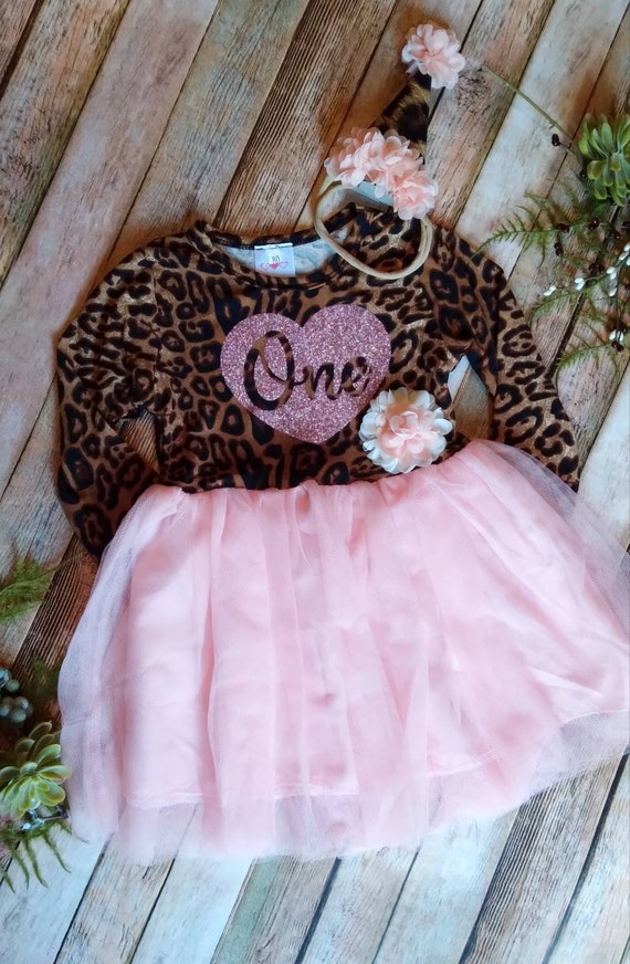 Abito per il primo compleanno, abito per il compleanno leopardato