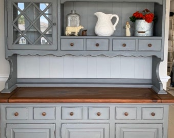 Farmhouse/Country/Cottage/Rustic kitchen hutch/kitchen cabinet/storage/buffet/china cabinet/breakfront