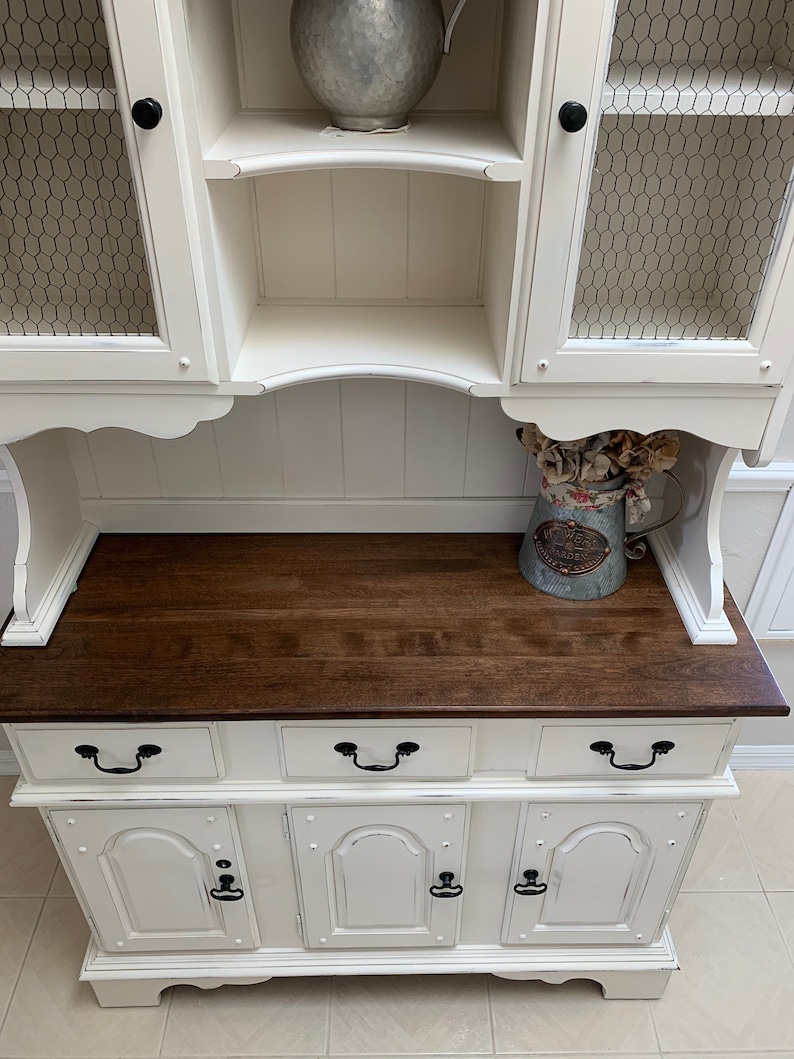 Farmhouse Cupboard/hutch Cupboard