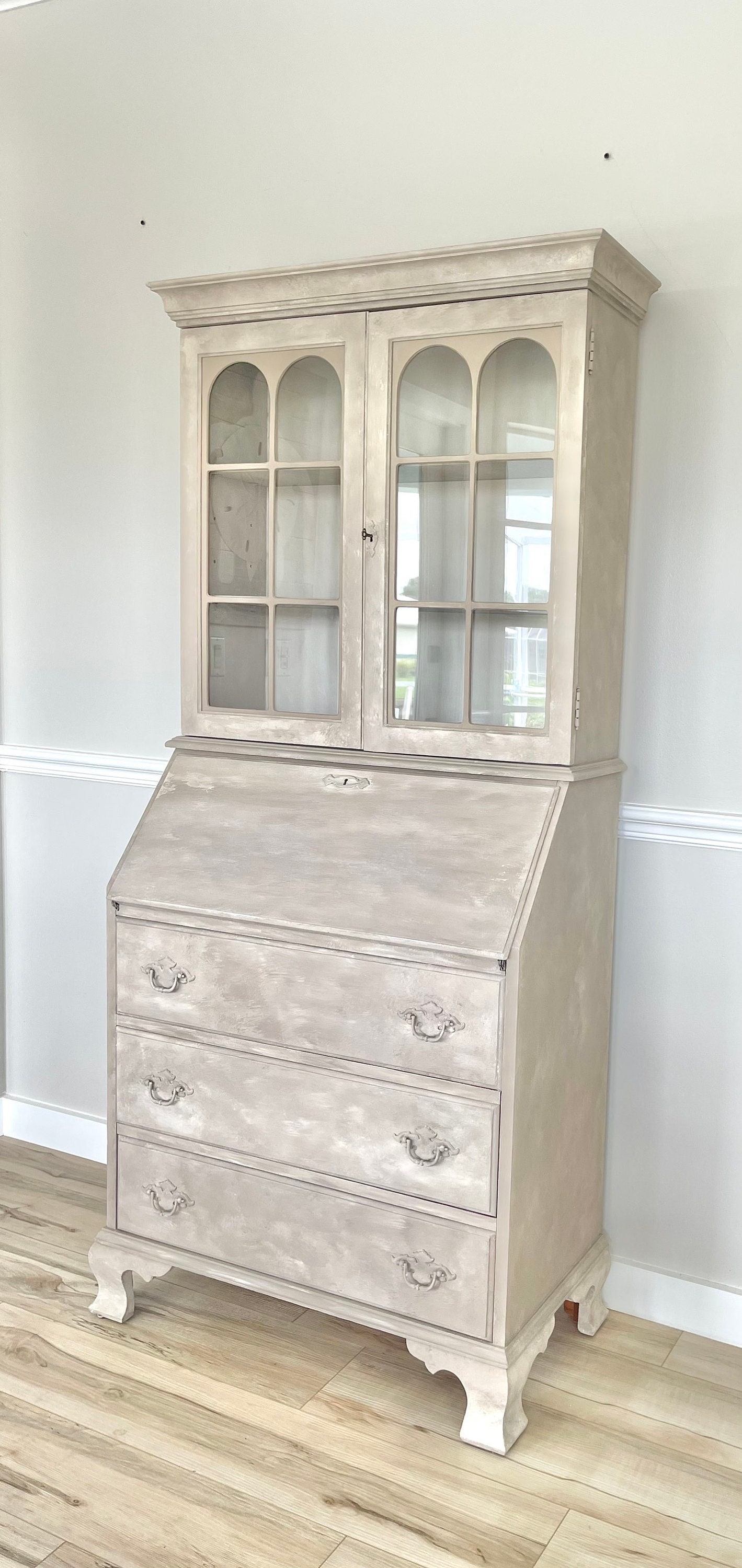 Vintage/antique Mahogany Secretary Desk/hutch/french Country Hand