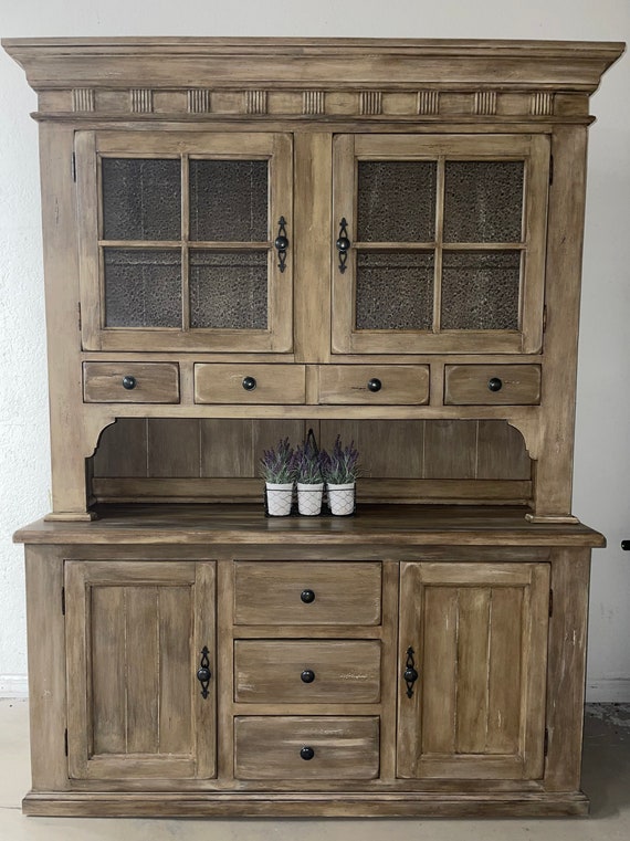 Distressed farmhouse hutch deals