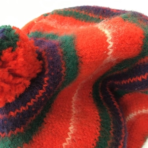1960&#39;s MoD WooL BeReT PoM PoM BeANiE chunky kNit fashioN HaT beRet viNtage mod PoEt hat cLassic CaMPus wiNter cap French beRet beaNie tam
