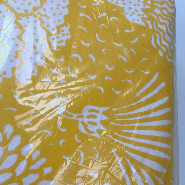 MoD Marimekko oy 1970's SEaRs FabRic FLat sheet SuNNy YeLLoW UNi FloWeR GrApHic fabric panel KiNg FLaT + 2 pillowcases NeW oLd StOcK