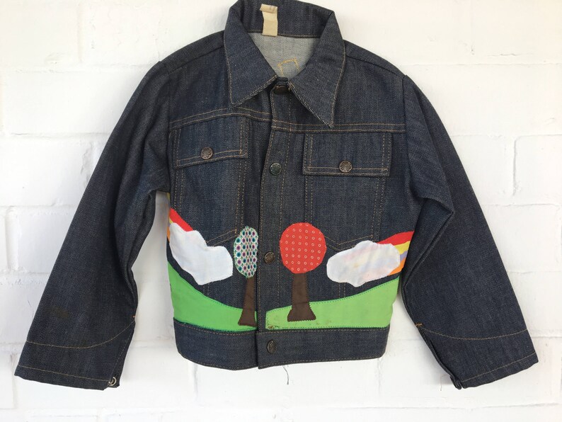 1970's MoD ArT KiDs JEaN JacKeT EmBRoiDeReD APPLiQue GRaiNy DeNiM sHiRt SToRy JacKeT USA image 10