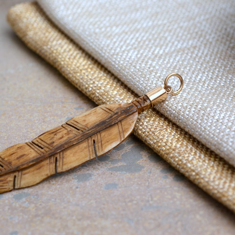 Brown Bone Feather Carving Stained Bone Natural Bronze Cap 1-80mm Long Carved Bone Feather Pendant BS17-1104B Bone Jewelry