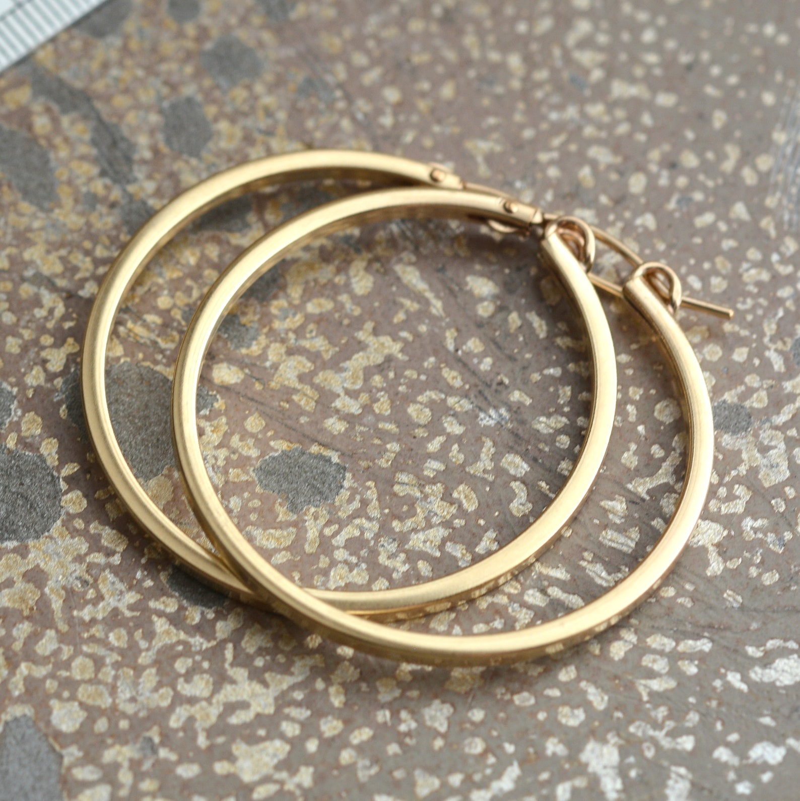 Pair 28mm 14K Gold Filled Hoops Square Tube Gold Hoops Etsy