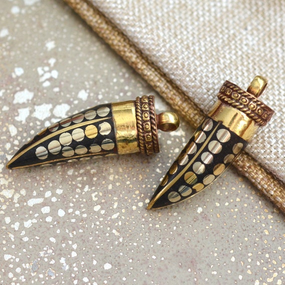 Tooth Pendant BID19-0119 Black Gold Bohemian Style Pendant 1-45mm Long Horn Shaped Tibetan Brass Mosaic Pendant
