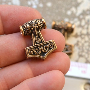 Hammer of Thor Pendant for Men, Natural Cast Bronze  Thor&#39;s Hammer Pendant, Viking Mjolnir Norse Mythology Men&#39;s Protection Amulet, BS22