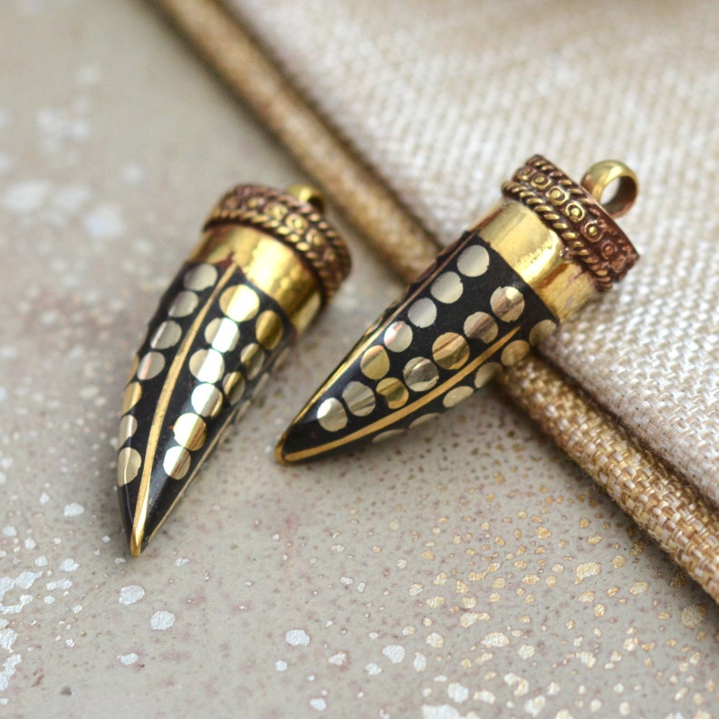 Tooth Pendant BID19-0119 Black Gold Bohemian Style Pendant 1-45mm Long Horn Shaped Tibetan Brass Mosaic Pendant