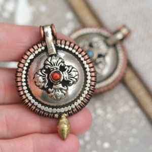 Tibetan Affirmation Locket, Prayer Box, Tibetan Prayer Box Pendant, Tibetan Endless Knot, Double Dorje, Tibetan Gau Pendant, HTC18-1231X