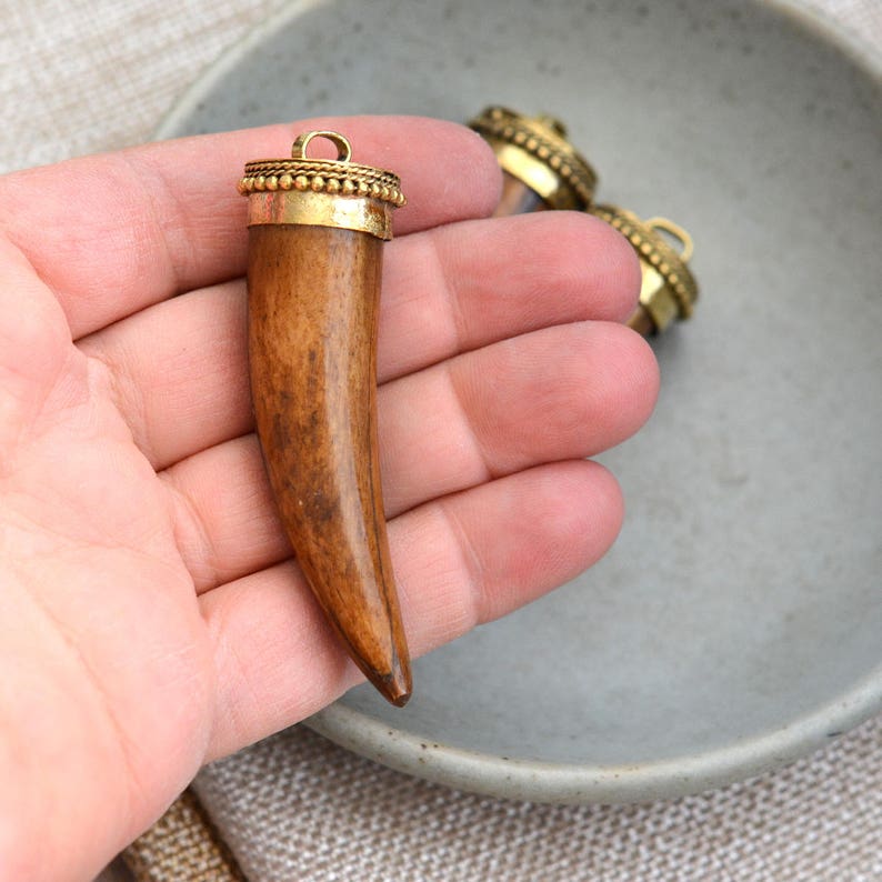 Tooth Pendant ATA17-1117A Horn Shaped Pendant 1-75mm Long Large Wood Tusk Shaped Pendant Ethnic Tribal Pendant Crescent Horn