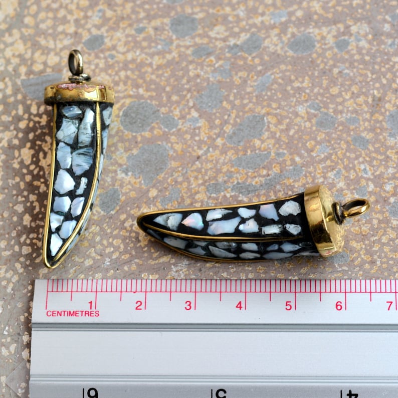 Mother of Pearl Claw Bohemian Jewelry Tribal TA170905 Horn Ethnic 1-40mm Long Tibetan Mosaic Shell Brass Tusk Pendant Tooth