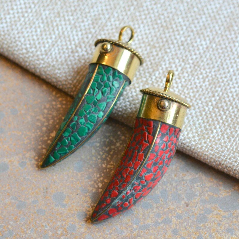 Tooth Pendant BID19-0119 Black Gold Bohemian Style Pendant 1-45mm Long Horn Shaped Tibetan Brass Mosaic Pendant
