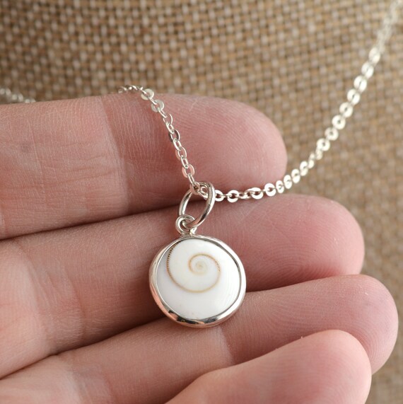 Sterling Silver Brocade-Like Initial D Charm