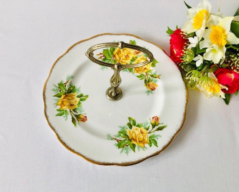 England 1940s. Royal Albert Tea Rose Cake Plate with Handle