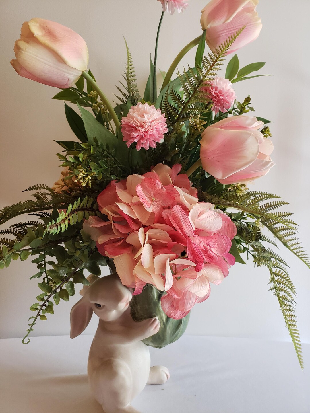 Easter Floral Arrangement, Easter Bunny Flower Arrangement, Easter — free download